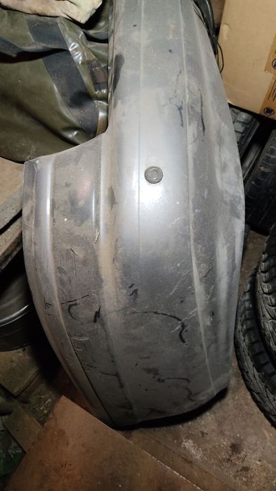 Запчасти на Тойота калдина.