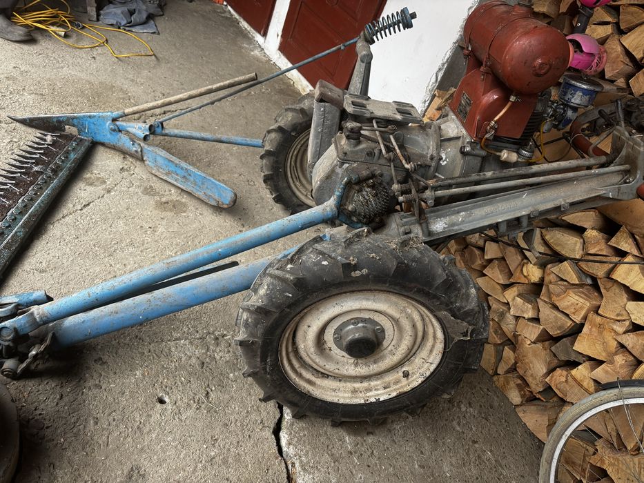Motocoasa Bertolini