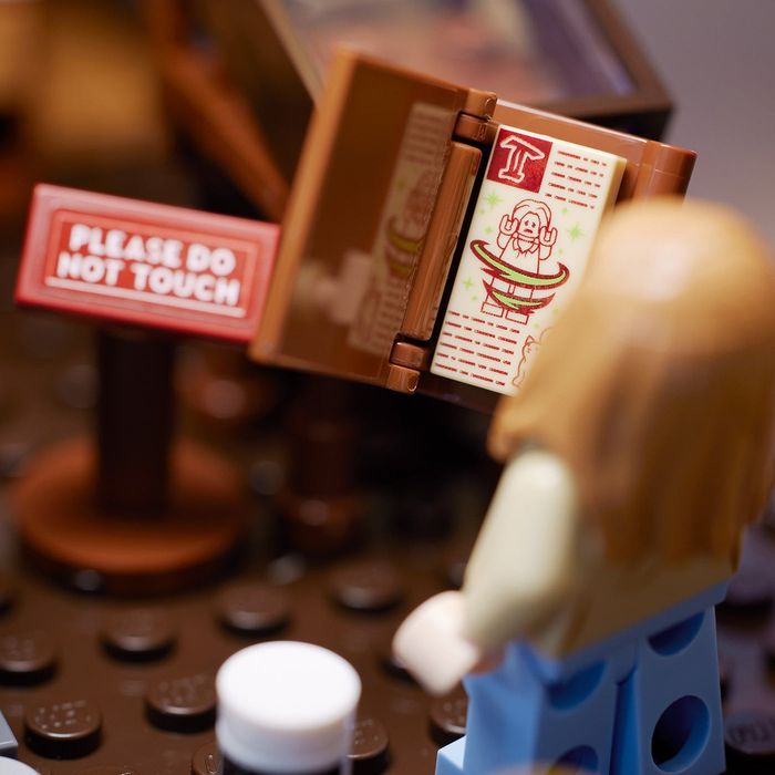 Lego 21341 Disney Фокус-мокус: Къщата на сестрите Сандерсън Lego ideas