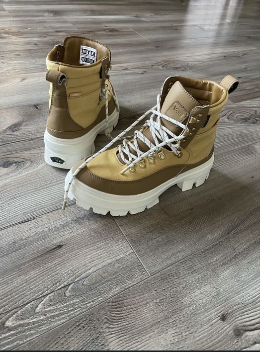 Боти VANS/ 38 размер/