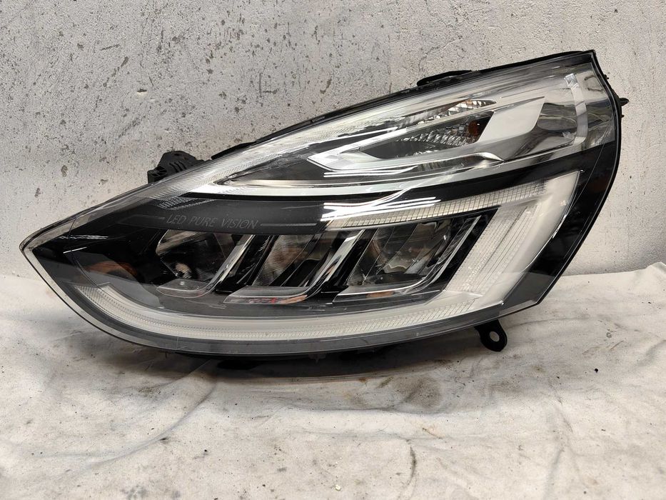 Оригинален фар Рено Клио  Renault Clio Full Led