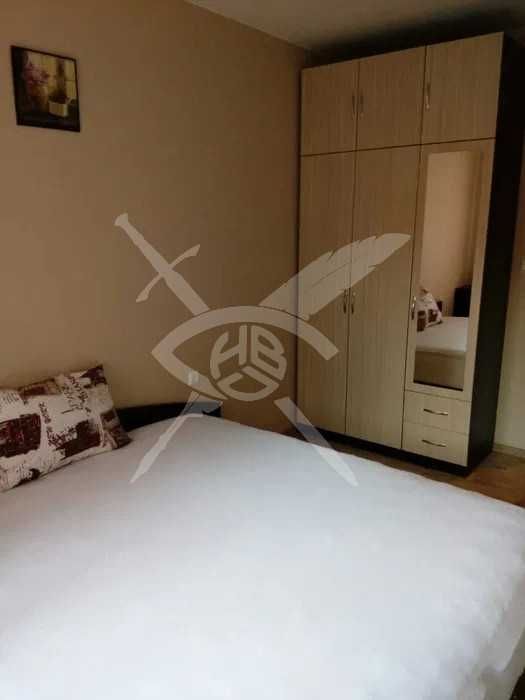 Продава се Тристаен апартамент в Пловдив, Кючук Париж - 100 кв.м за 1760 €/кв.м - Снимка #5