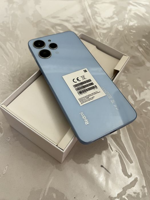 Redmi 12 синий цвет