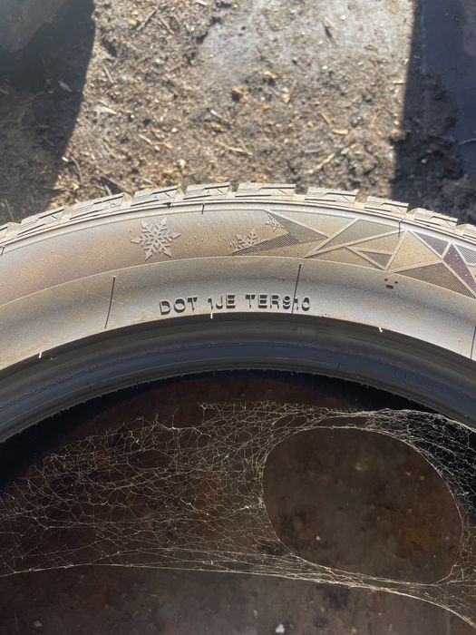 Зимни гуми 275/45/21
