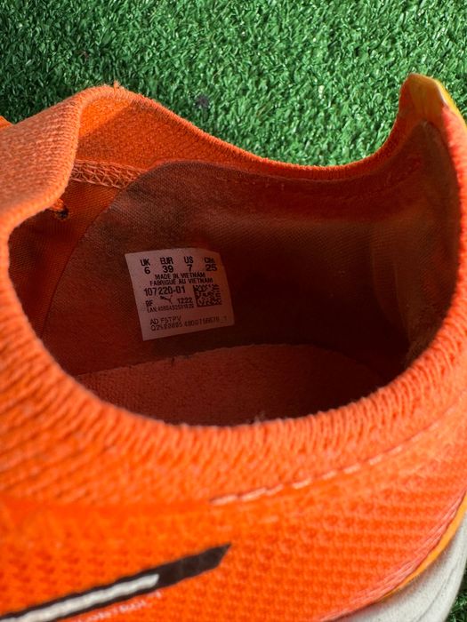 Футболни  обувки