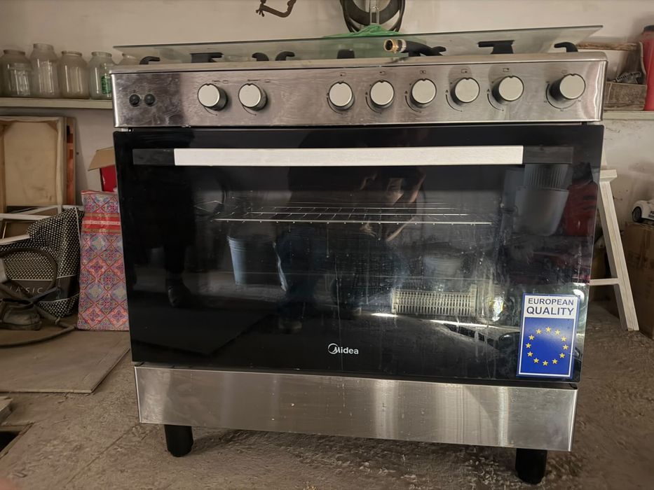 Продам газовую плиту