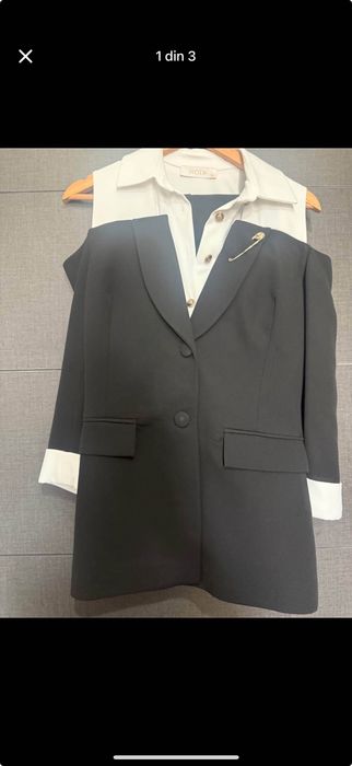 Vând costum damă