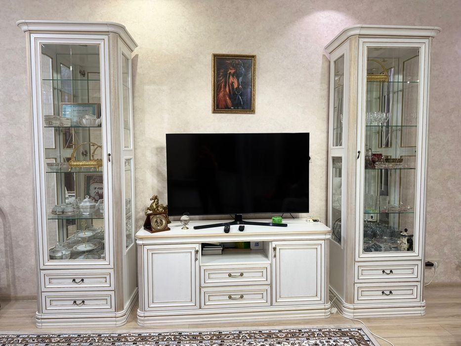 Горка стенка в гостиную