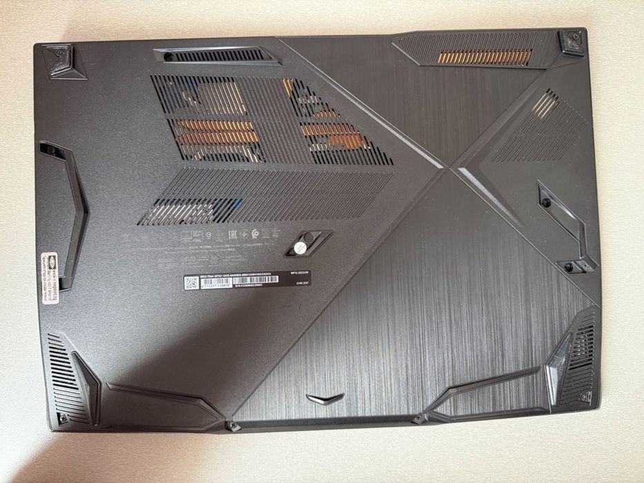 MSI Thin GF63 12VE | RTX 4050 | i5-12450H | 16GB RAM | 1TB SSD | 144Hz