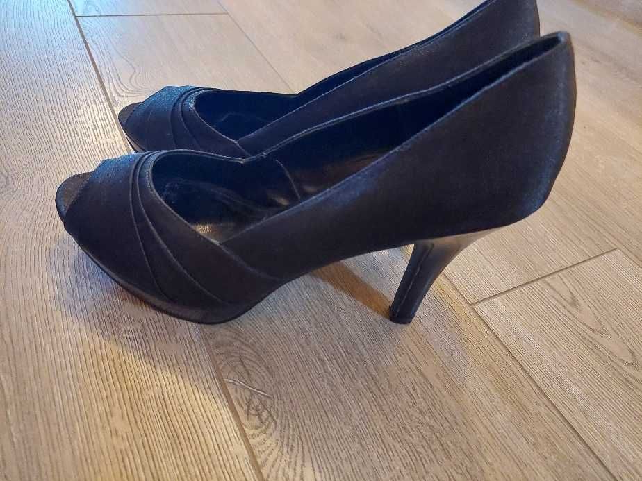 ЕЛЕГАНТНИ Дамски  обувки -НОВИ-последна бройка -40номер