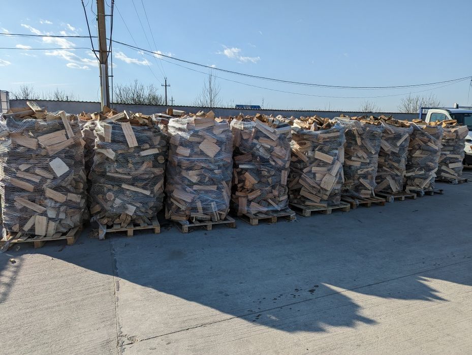 Lemn de foc si brichete de rumegus