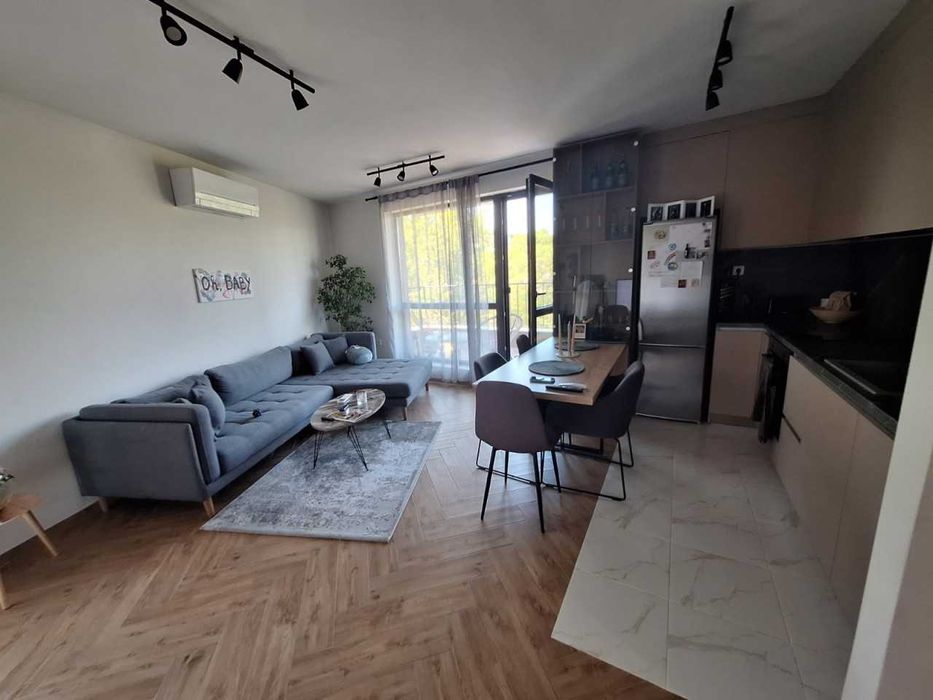 Тристаен апартамент