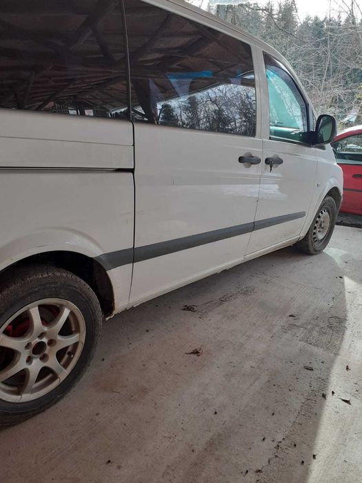 Vând Mercedes-Benz Vito
