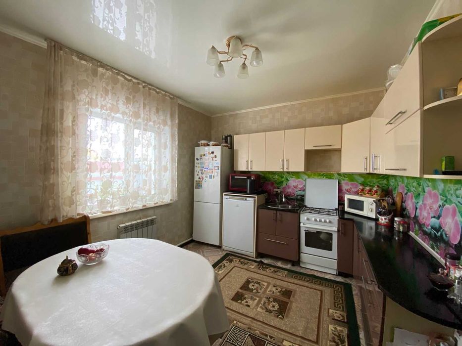 Продам 2х этажный коттедж на Семашко