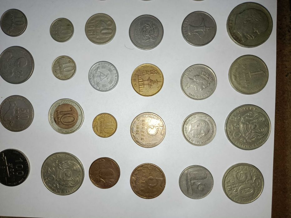 Продаются монеты