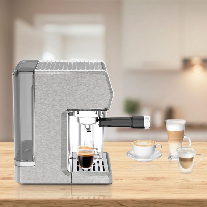 Нова еспресо машина с млечна система Rohnson 98080 20 bar