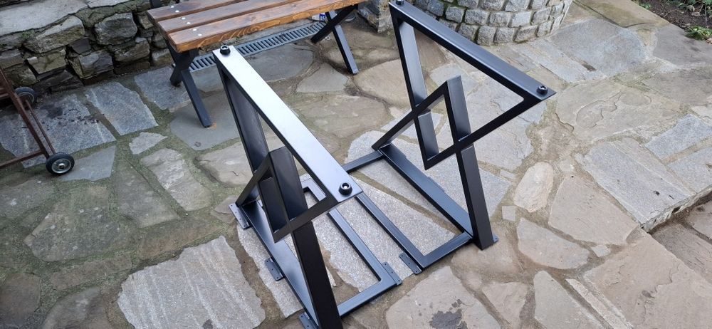 Метални крака за маса