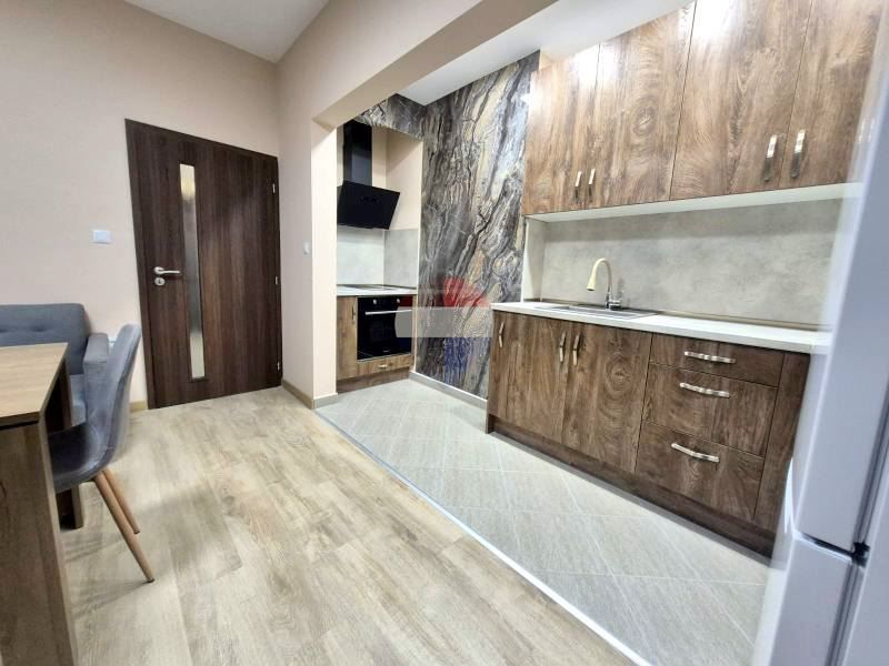 Дава се под наем Тристаен апартамент в Варна, Общината - 78 кв.м за 850 € - Снимка #7