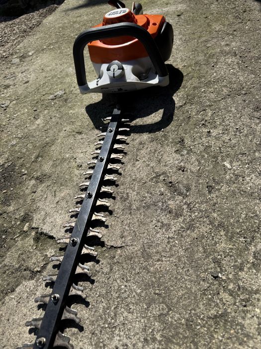Храсторез/моторна ножица за жив плет STIHL  HS46C