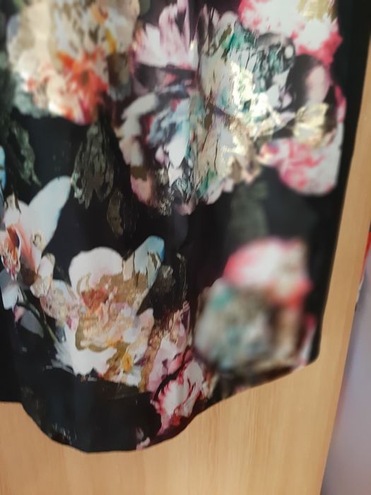 Рокля на Луци- м