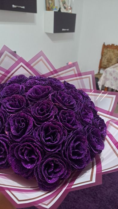 Buchet trandafiri cu sclipici