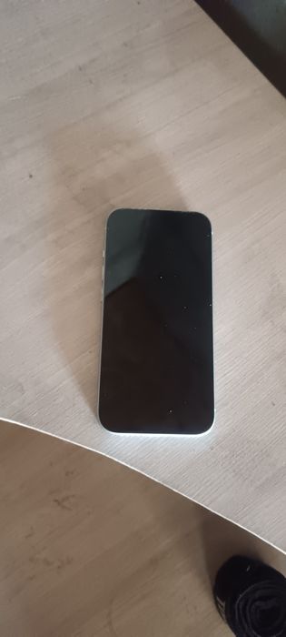 IPhone 15 256 на гарантии