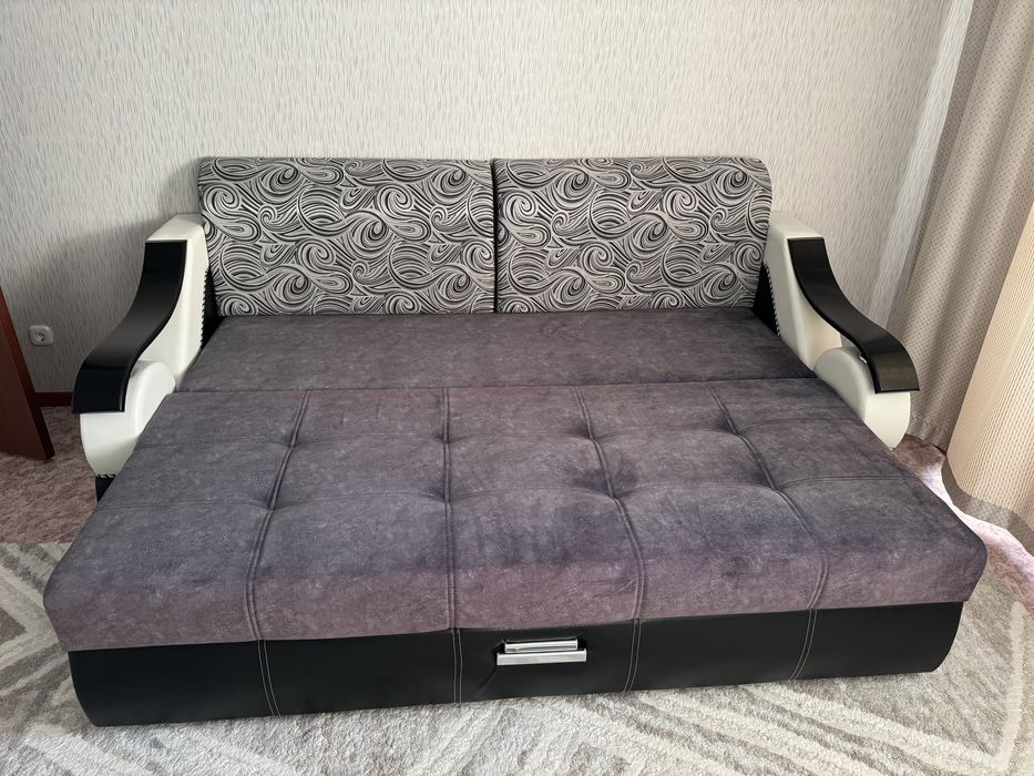 Срочно продам новый диван