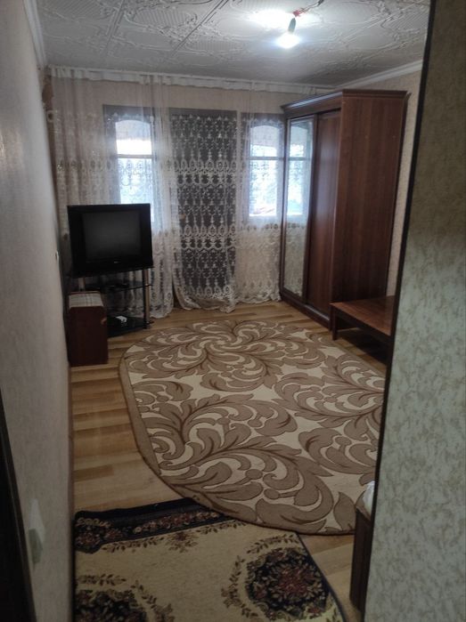 ARENDA Kvartira Chirchiq  SHahri Oqqovoda  1 xonali 250$