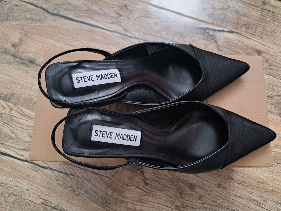 Sandale inchise in față STEVE MADDEN