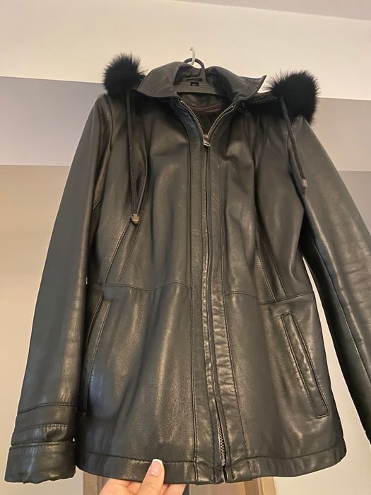 Haina din piele naturala