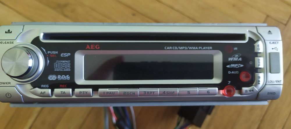 Авто CD радио AEG CS FMP 550 IR