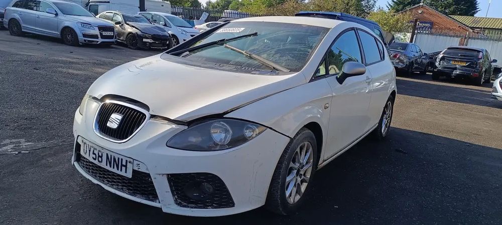 Dezmembrari / Dezmembrez Seat Leon (1P1) FR 2.0 TDI BMN cutie viteze manuala cod culoare LB9A