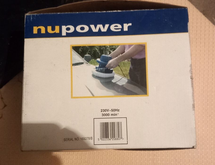 Продавам авто полир машина