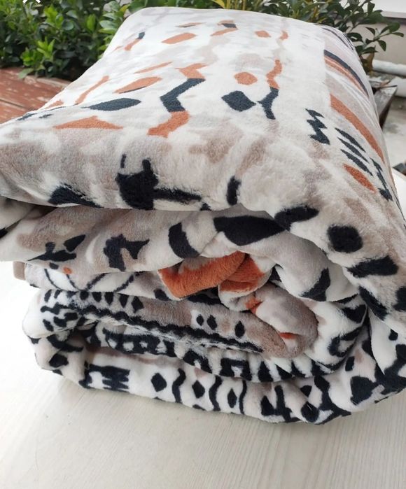 Patura groasa de nurca 3,5 kg mare 200/240