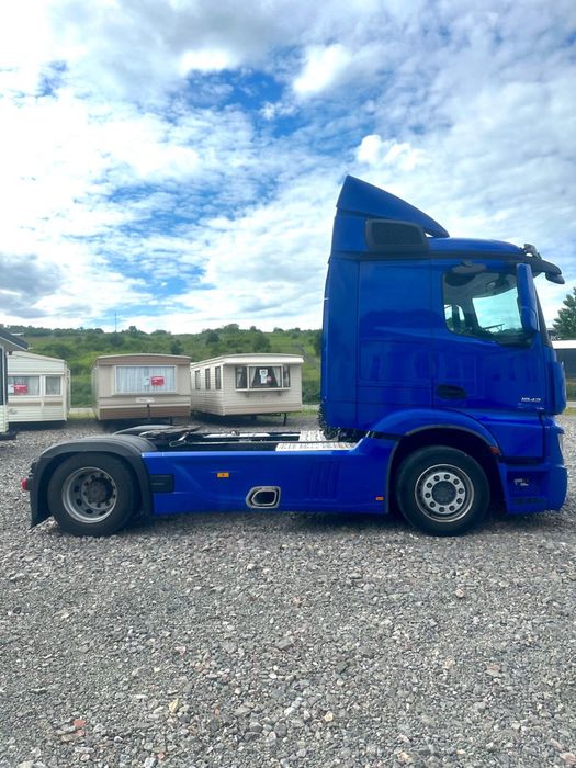 Mercedes Actros 1843