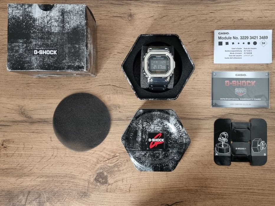 Casio g-shock dw-5600