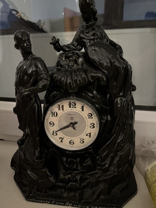 Настольные часы