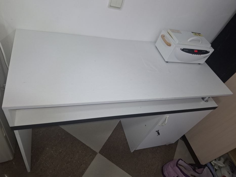 Продаётся стол, в хорошем состоянии