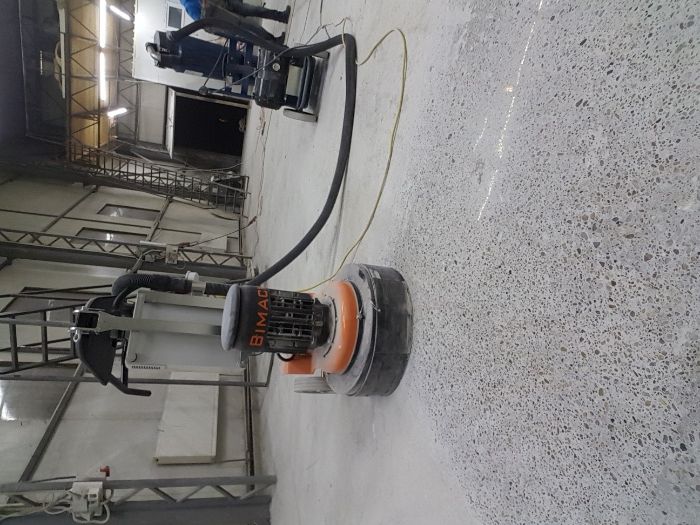 Lustruire-slefuire pardoseli din beton