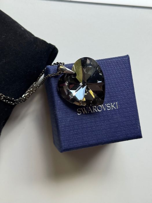 Оригинално колие Swarovski с кристал – отлично състояние