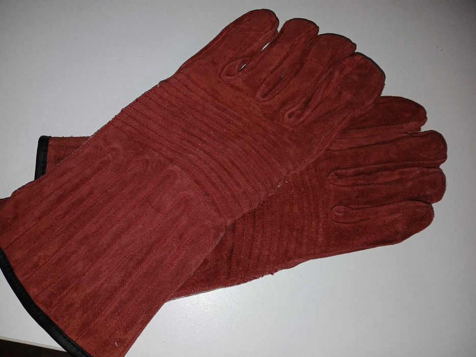 Geantă trapezoidală Calvert si mănuși piele