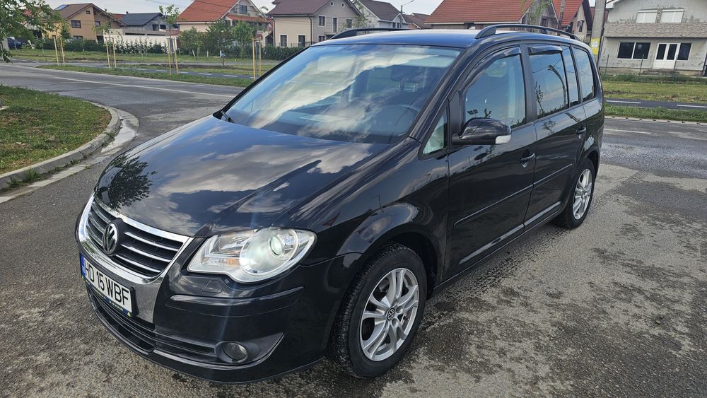 VW Touran 7 locuri