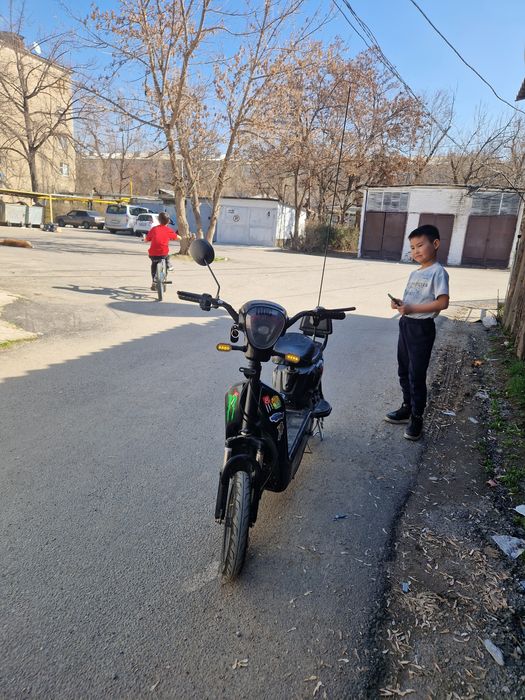 Скутер биыл алдым