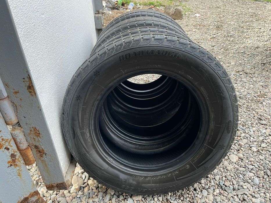 Продаю зимние шины