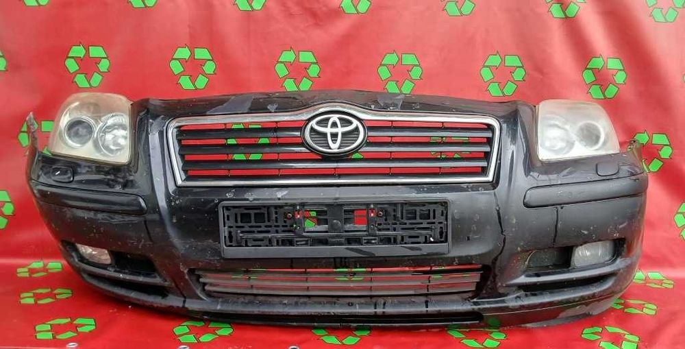 Bara fata completa cu faruri Toyota Avensis 2003 2004 2005 2006 cod 2119-05160 76852-05010