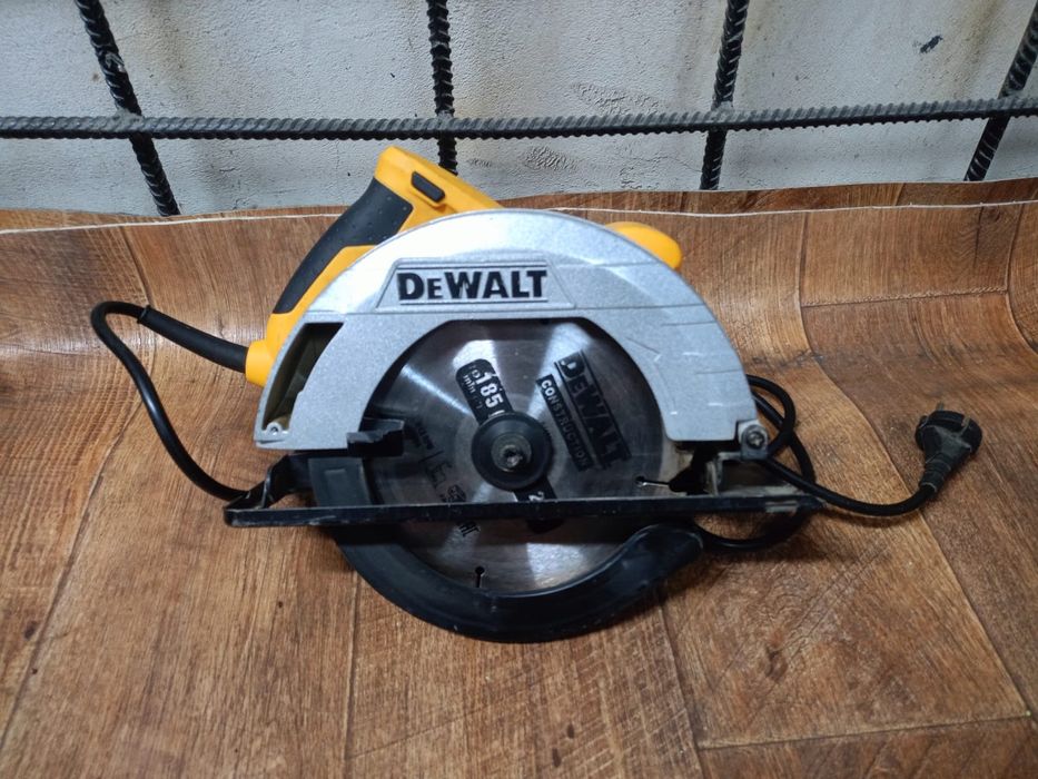 Дисковая пила - DeWalt