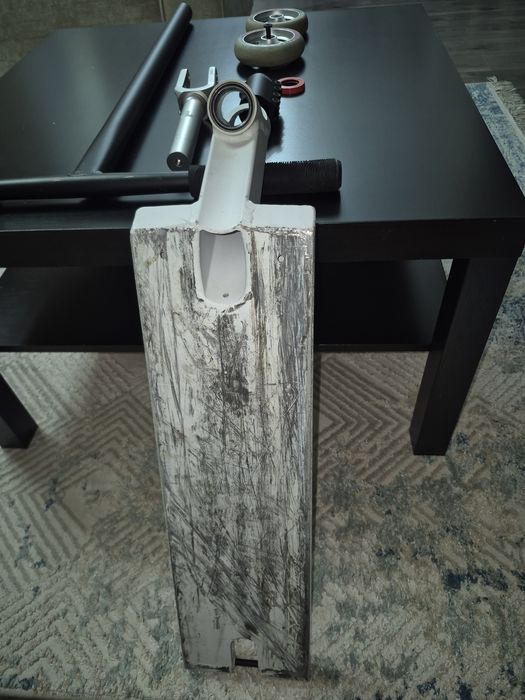 Трюковой самокат Tilt Theorem Build Red 6.2