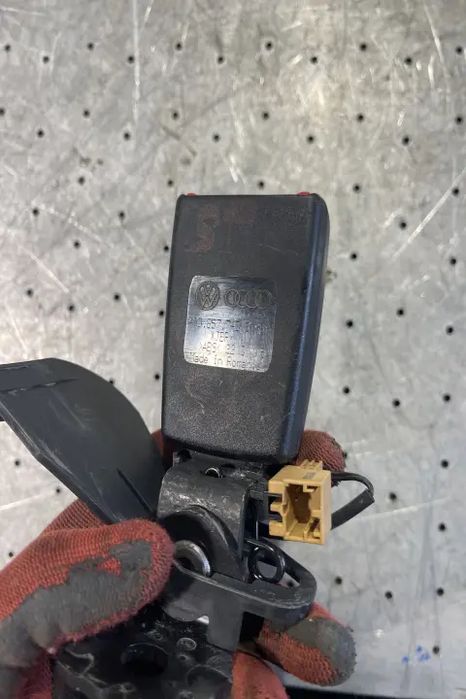 Teaca centura spate dreapta 4G0.857.740.B 4G0.857.740.B Audi A6 2011