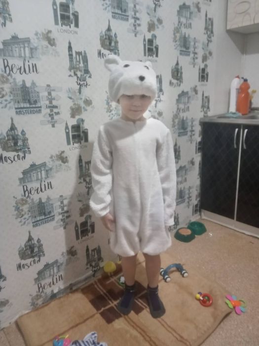 Продам  новогодний костюмчик