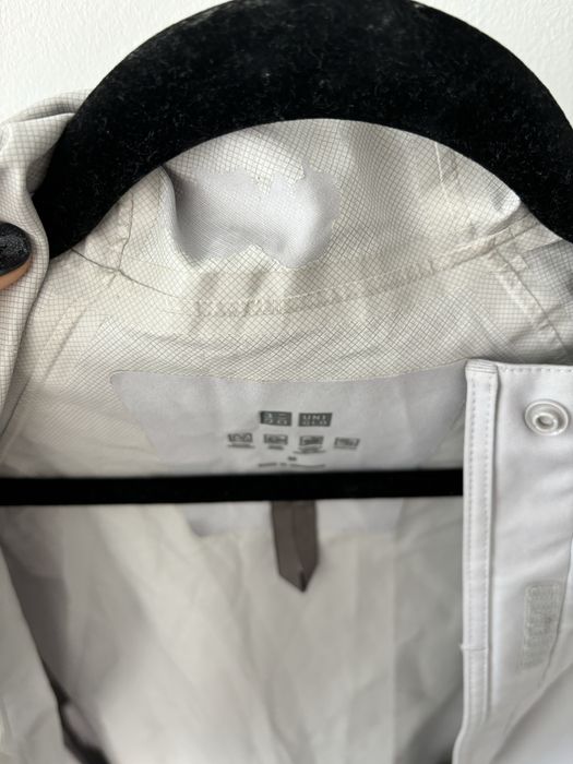 Дъждобран uniqlo М